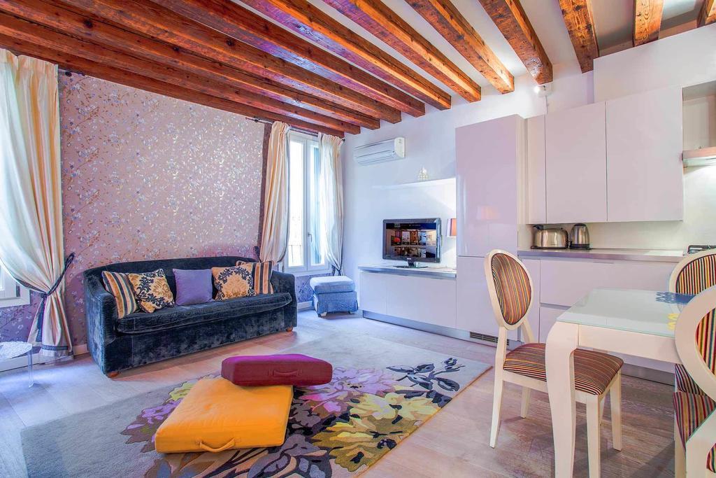 Venice Dream House Стая снимка