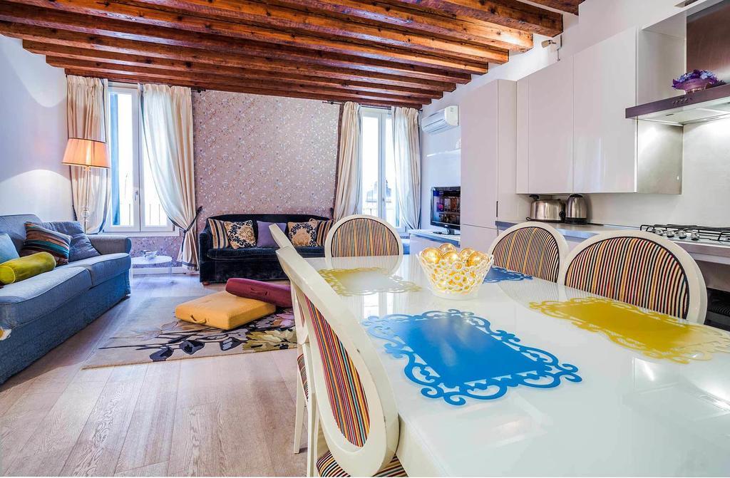 Venice Dream House Стая снимка