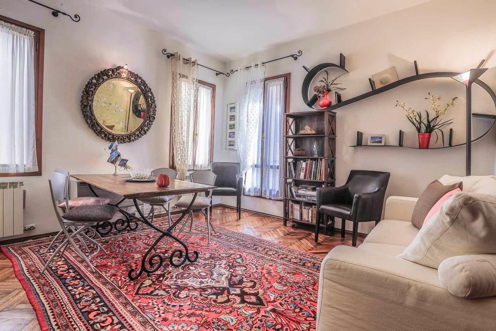 Venice Dream House Стая снимка